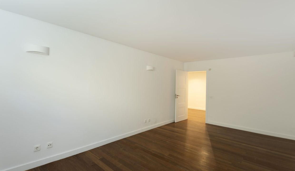 ID9b909801-0000-0500-0000-000015559559